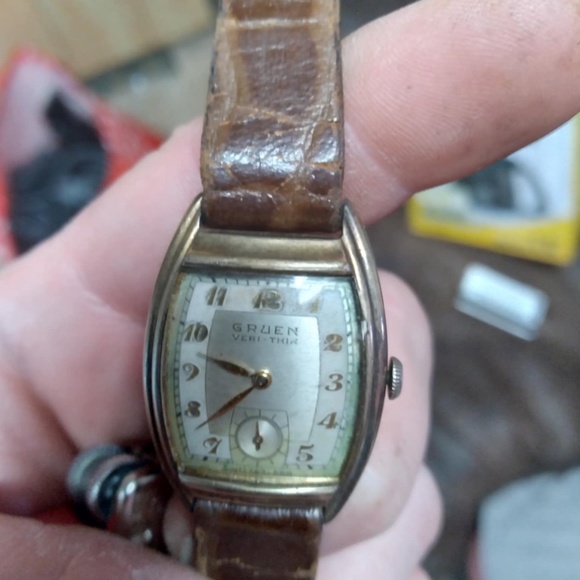 *VINTAGE 1940s GRUEN VERI-THIN WATCH - EXCELLENT CONDITION**
